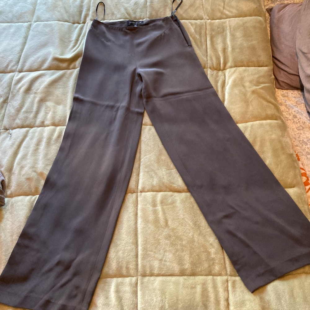 Hilton Hollis flare pants - silky olive color sz4